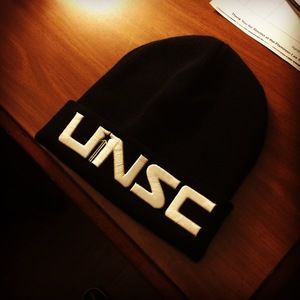 Meet your Posher, Pilot